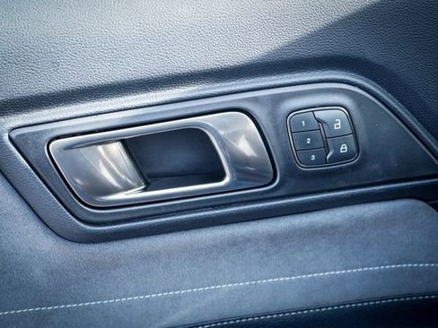 Used 2020 Ford Mustang Shelby GT350 w/ Technology Package image 17