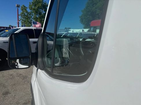 Used 2017 Ford Transit 250 148 Medium Roof RWD image 25