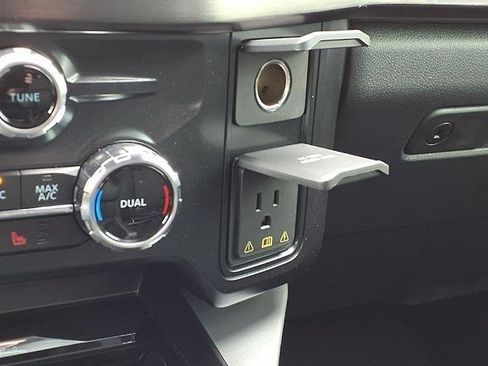 New 2026 Ford F250 Lariat w/ Black Appearance Package AWD/4WD image 48