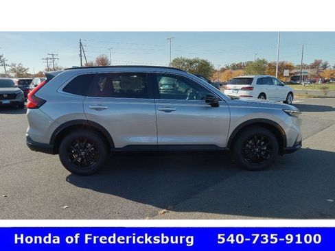 Certified 2025 Honda CR-V Sport image 9