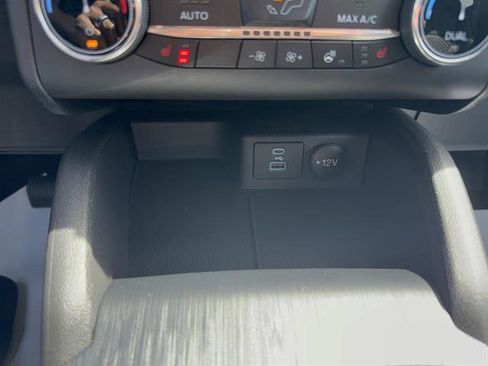 Certified 2023 Ford Escape Active AWD/4WD image 18