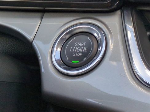 Certified 2024 Chevrolet Trax LT w/ Driver Confidence Package image 32