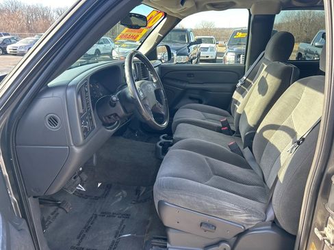 Used 2007 Chevrolet Silverado 1500 LT w/ Extended Cab Value Package image 9