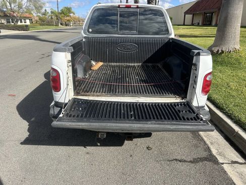 Used 2002 Ford F150 King Ranch image 9