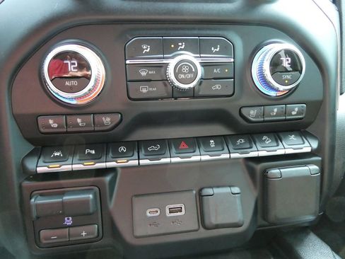 Certified 2020 GMC Sierra 1500 Denali w/ Denali Ultimate Package AWD/4WD image 34