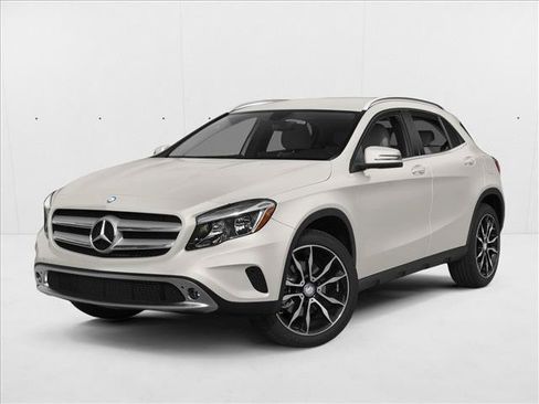 Used 2015 Mercedes-Benz GLA 250 4MATIC image 1