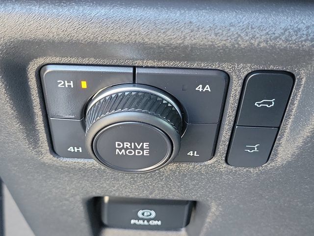 Certified 2025 Ford Expedition Active AWD/4WD image 19