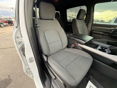 Used 2019 RAM 1500 Big Horn image 30