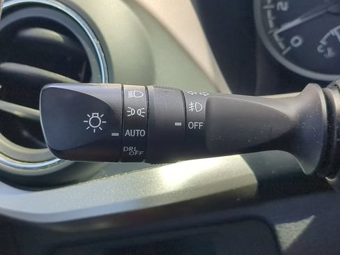Used 2019 Toyota Tacoma Limited RWD image 28