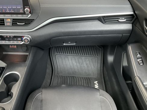 Used 2019 Nissan Altima 2.5 SV AWD/4WD image 23