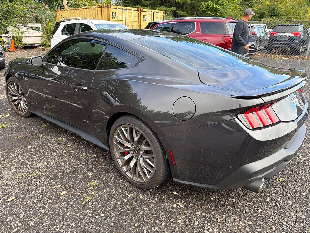 Used 2024 Ford Mustang GT Premium RWD image 6