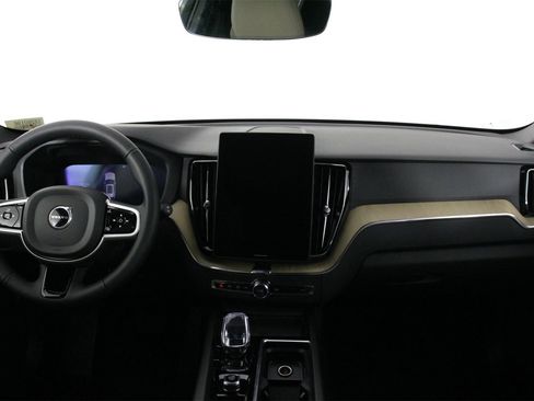 New 2026 Volvo XC60 B5 Plus w/ Protection Package Premier image 5