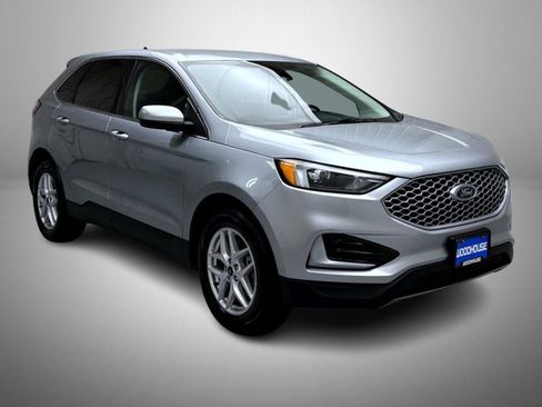 Used 2024 Ford Edge SEL image 3