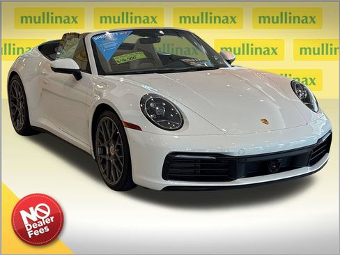 Used 2020 Porsche 911 Carrera RWD image 1