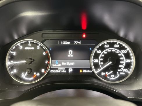 Used 2024 Mitsubishi Outlander ES AWD/4WD image 12