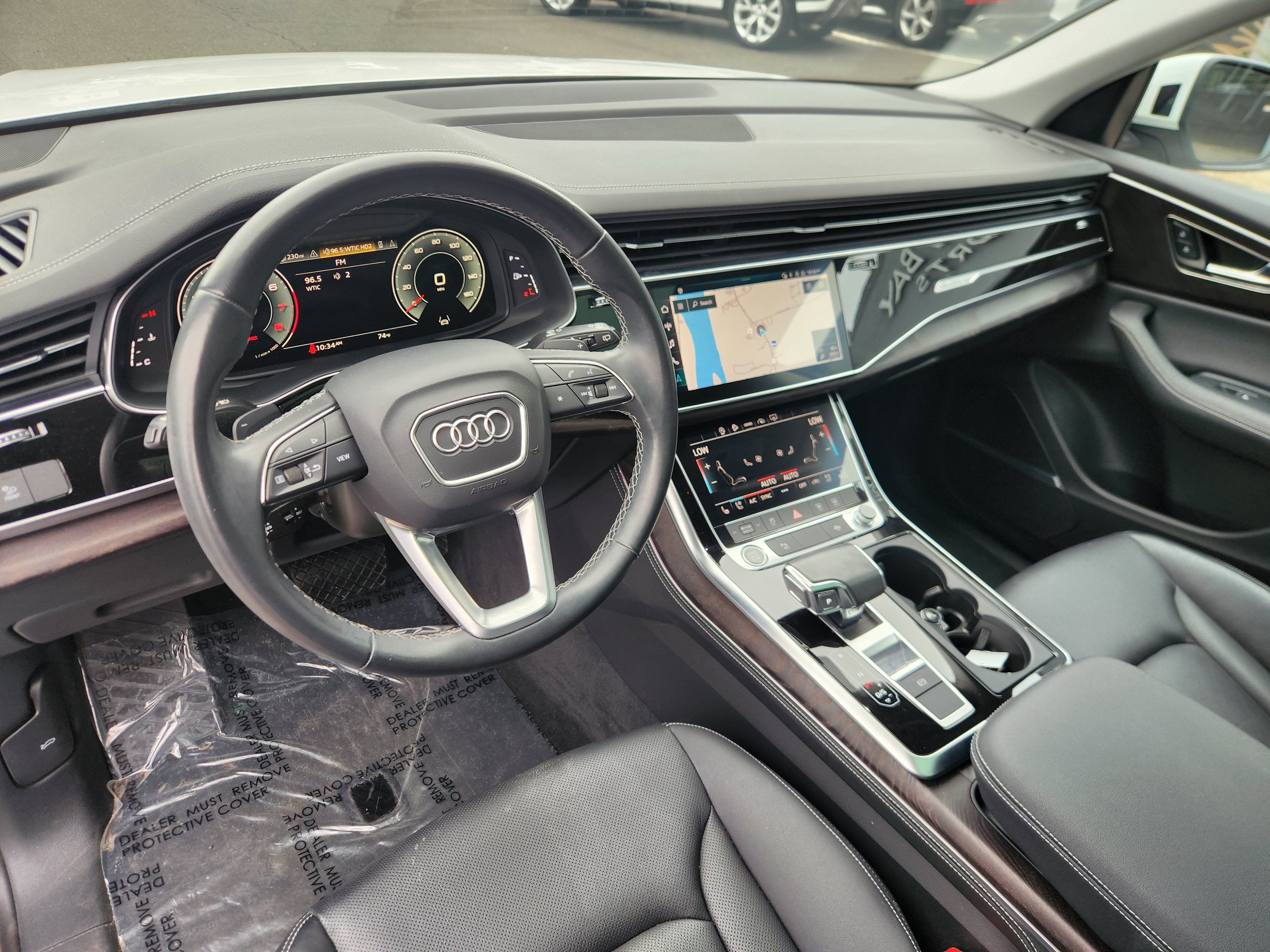 Used 2023 Audi Q8 Premium Plus w/ Premium Plus Package AWD/4WD image 17