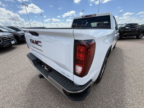 New 2026 GMC Sierra 1500 SLE image 15