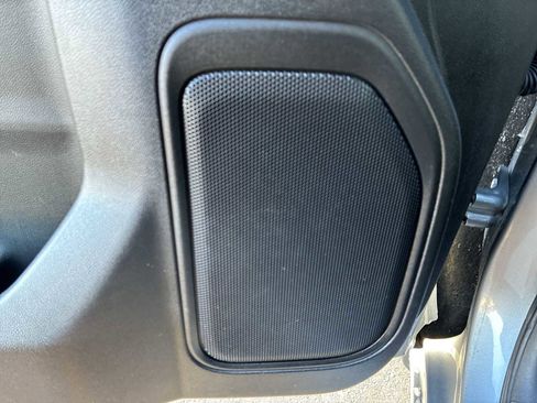 Used 2022 Chevrolet Silverado 1500 LT image 23