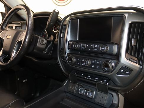 Used 2018 Chevrolet Silverado 1500 LTZ Z71 w/ LTZ Plus Package image 69