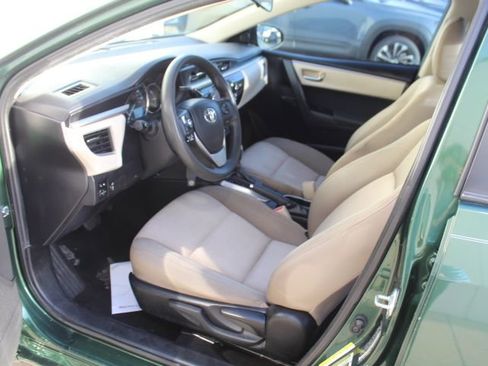 Used 2014 Toyota Corolla LE image 28