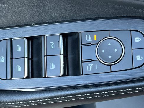 Certified 2023 Nissan Rogue Platinum w/ Platinum Premium Package image 12