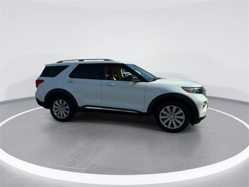 Used 2022 Ford Explorer Limited w/ Limited Technology Package image 9