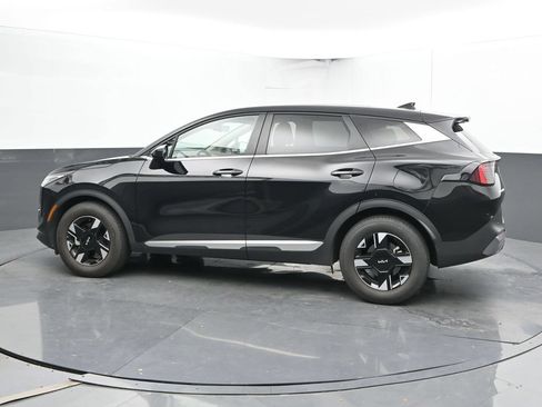 Used 2026 Kia Sportage LX FWD image 9