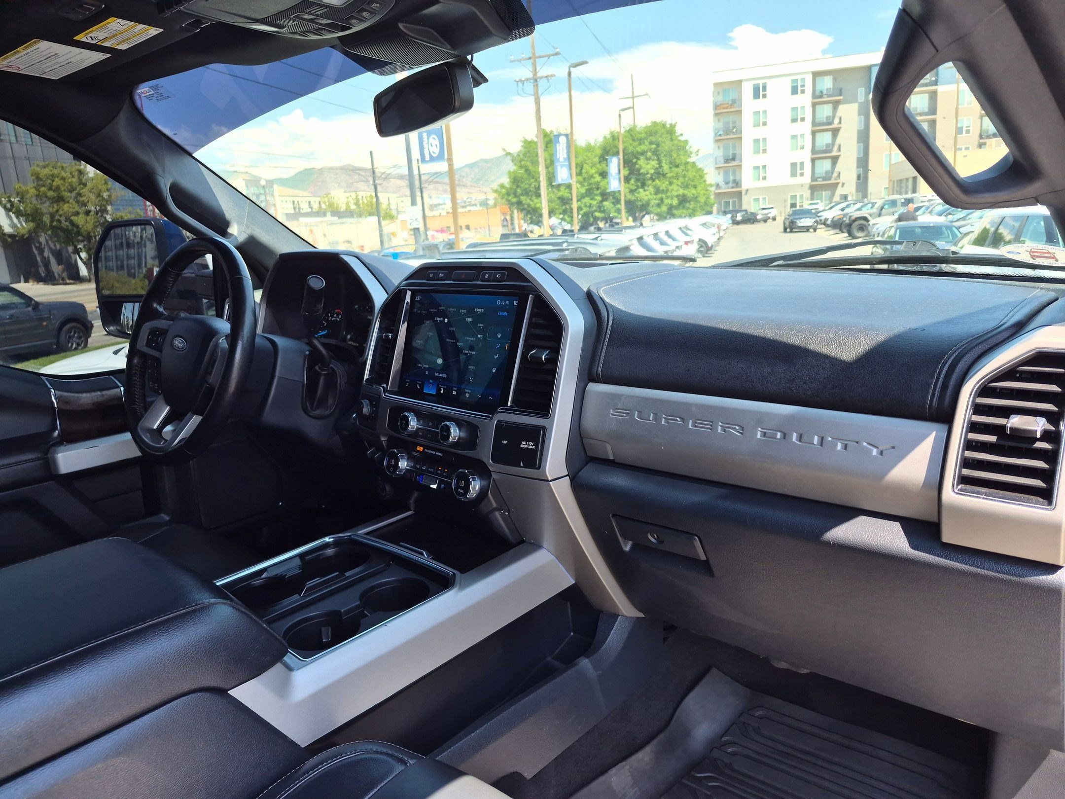 Used 2022 Ford F350 Lariat w/ Lariat Ultimate Package AWD/4WD image 33