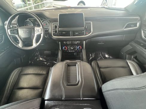 Used 2021 Chevrolet Tahoe Z71 w/ Z71 Off-Road Package AWD/4WD image 14