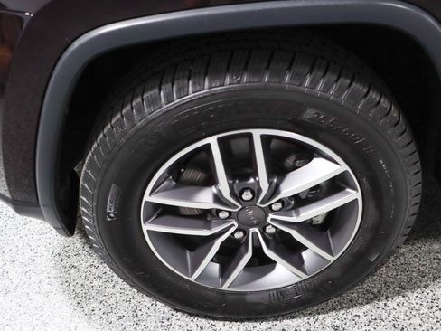 Used 2021 Jeep Grand Cherokee Limited image 11