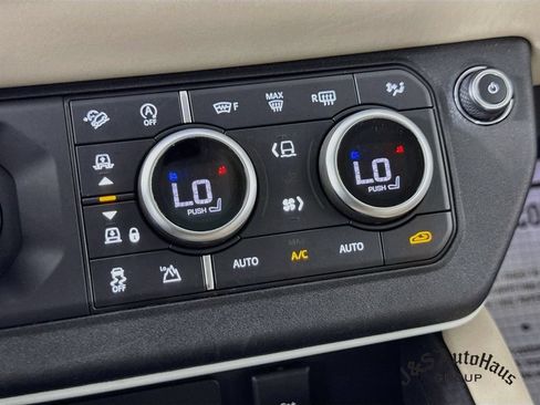 Used 2024 Land Rover Defender 110 S AWD/4WD image 21