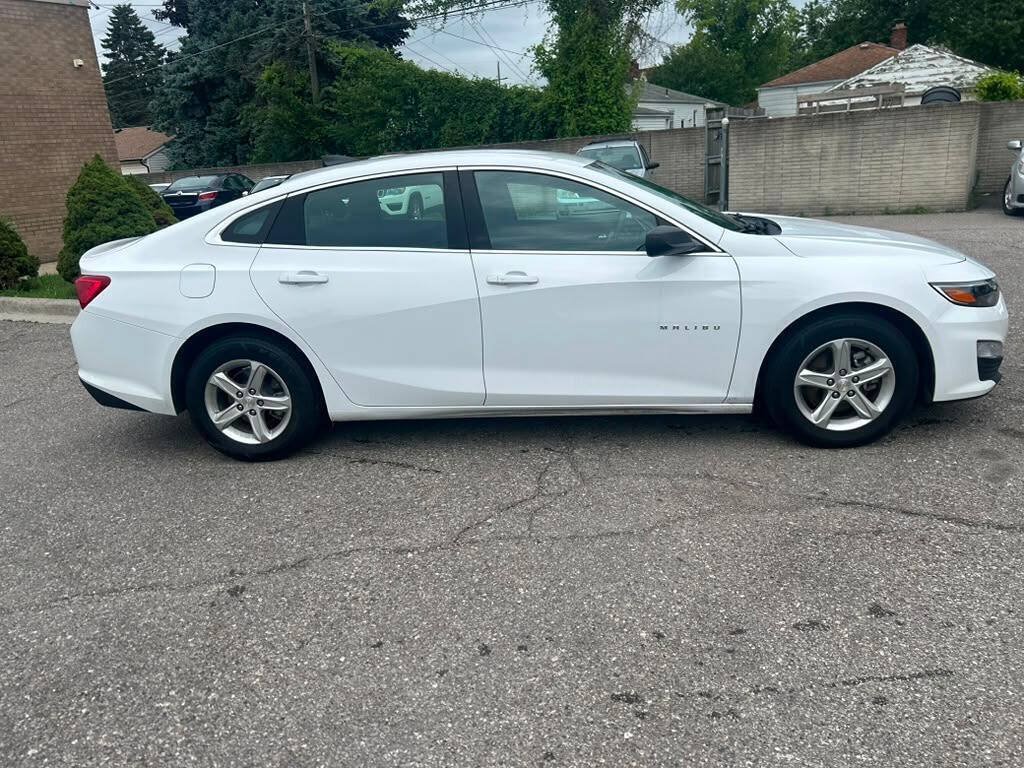 Used 2023 Chevrolet Malibu LS FWD image 4