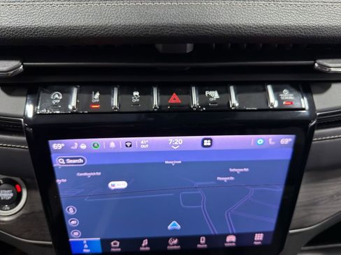 Used 2023 Jeep Grand Cherokee L Limited w/ Luxury Tech Group II AWD/4WD image 35