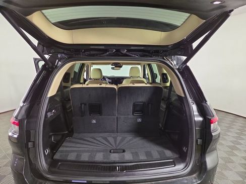 Used 2022 Jeep Grand Cherokee L Limited RWD image 32