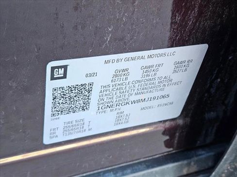 Used 2021 Chevrolet Traverse LT image 25