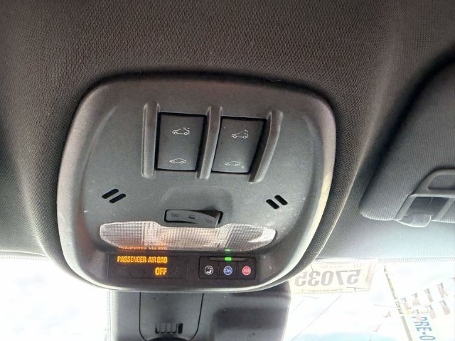 Certified 2024 Chevrolet Trax RS w/ Sunroof Package FWD image 30