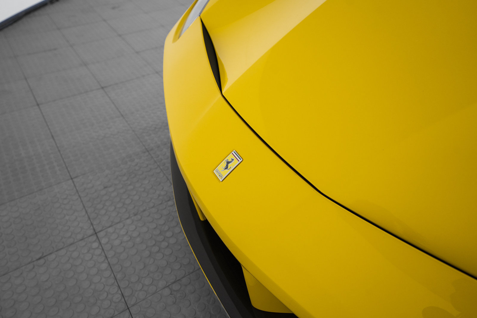 Certified 2018 Ferrari 488 Spider RWD image 11
