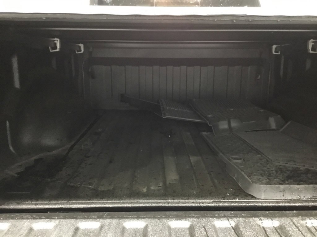 Used 2024 RAM 1500 Laramie AWD/4WD image 17