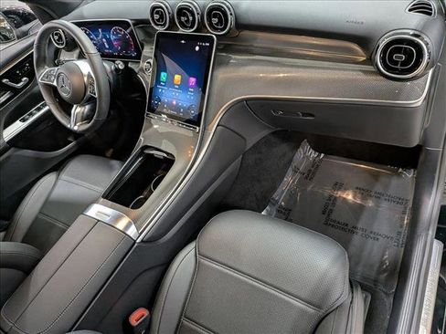 Used 2026 Mercedes-Benz GLC 300 image 22