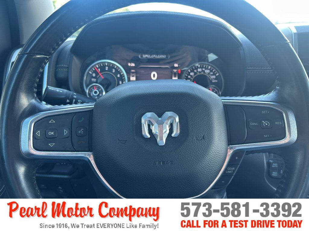 Used 2022 RAM 1500 Laramie AWD/4WD image 14