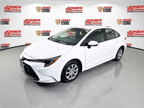 Certified 2025 Toyota Corolla LE FWD image 13