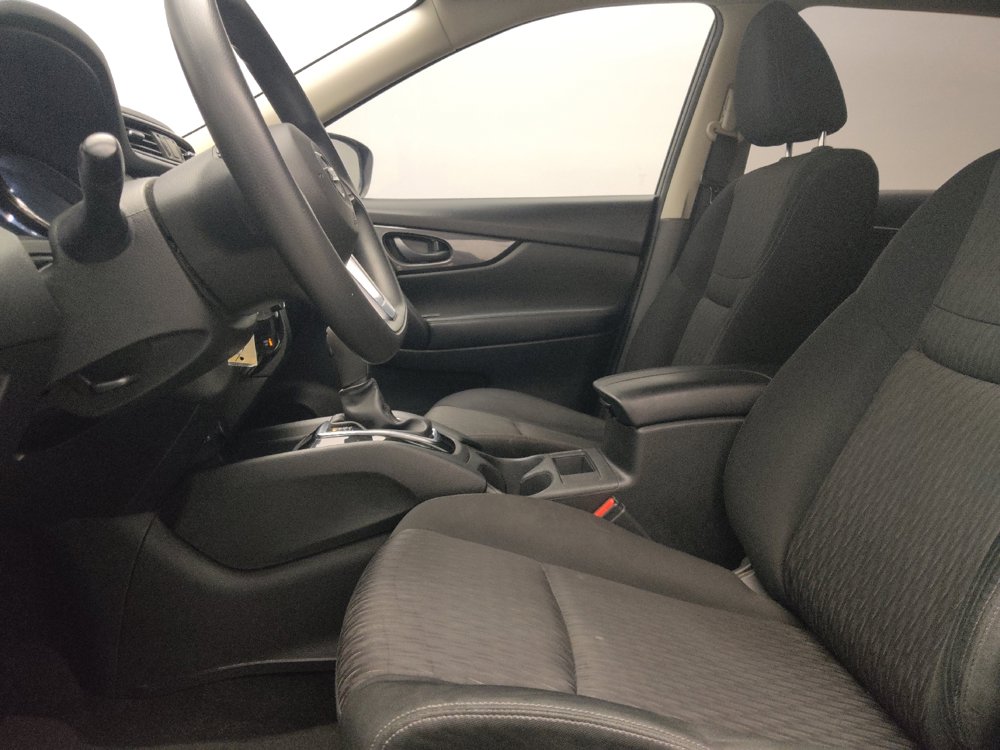 Used 2019 Nissan Rogue S FWD image 17