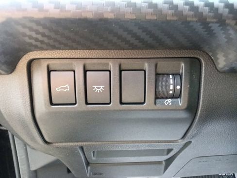 Used 2023 Subaru Ascent Premium w/ Convenience Package AWD/4WD image 17