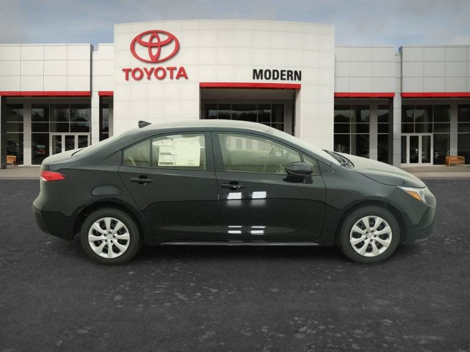New 2026 Toyota Corolla LE FWD image 14