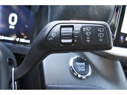 Used 2025 Ford Explorer ST-Line image 18