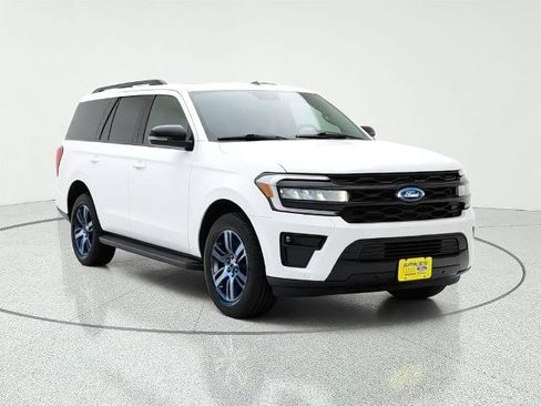 Certified 2024 Ford Expedition XLT RWD image 1