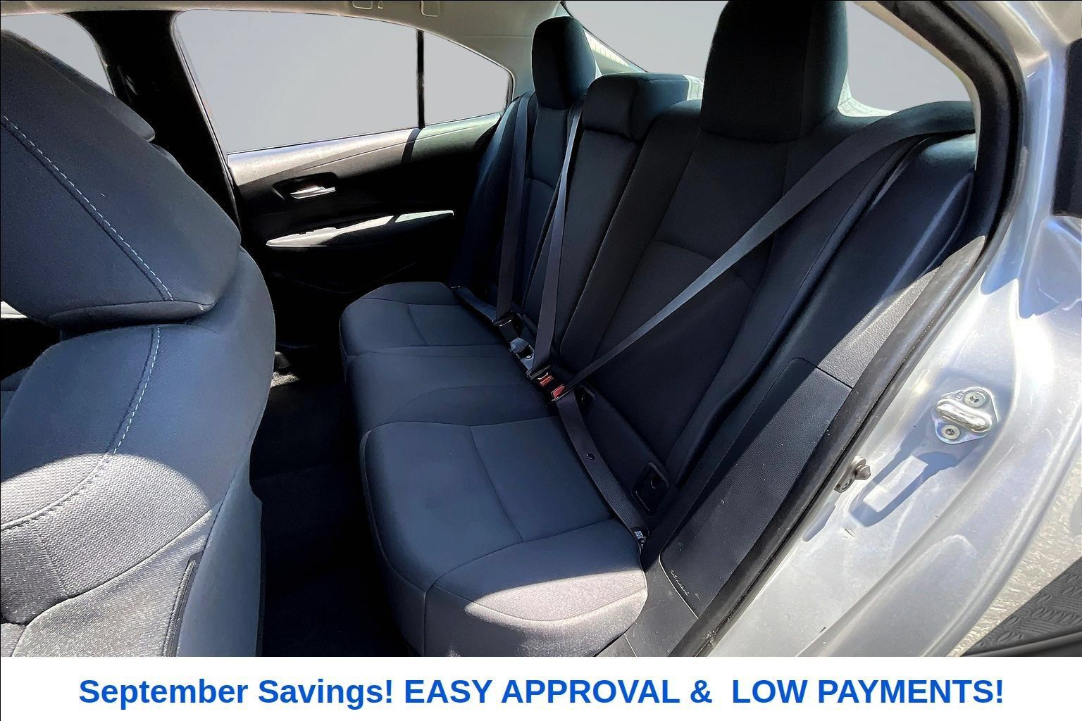 Used 2021 Toyota Corolla LE FWD image 18