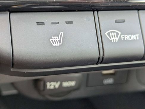 Used 2025 Hyundai Elantra SEL FWD image 25
