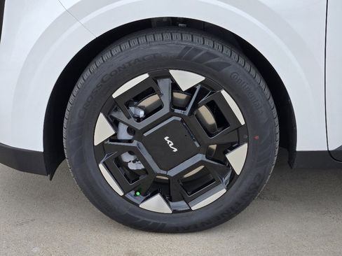 New 2026 Kia Carnival EX image 8