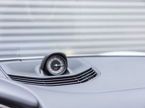 Certified 2025 Porsche Taycan Turbo image 18